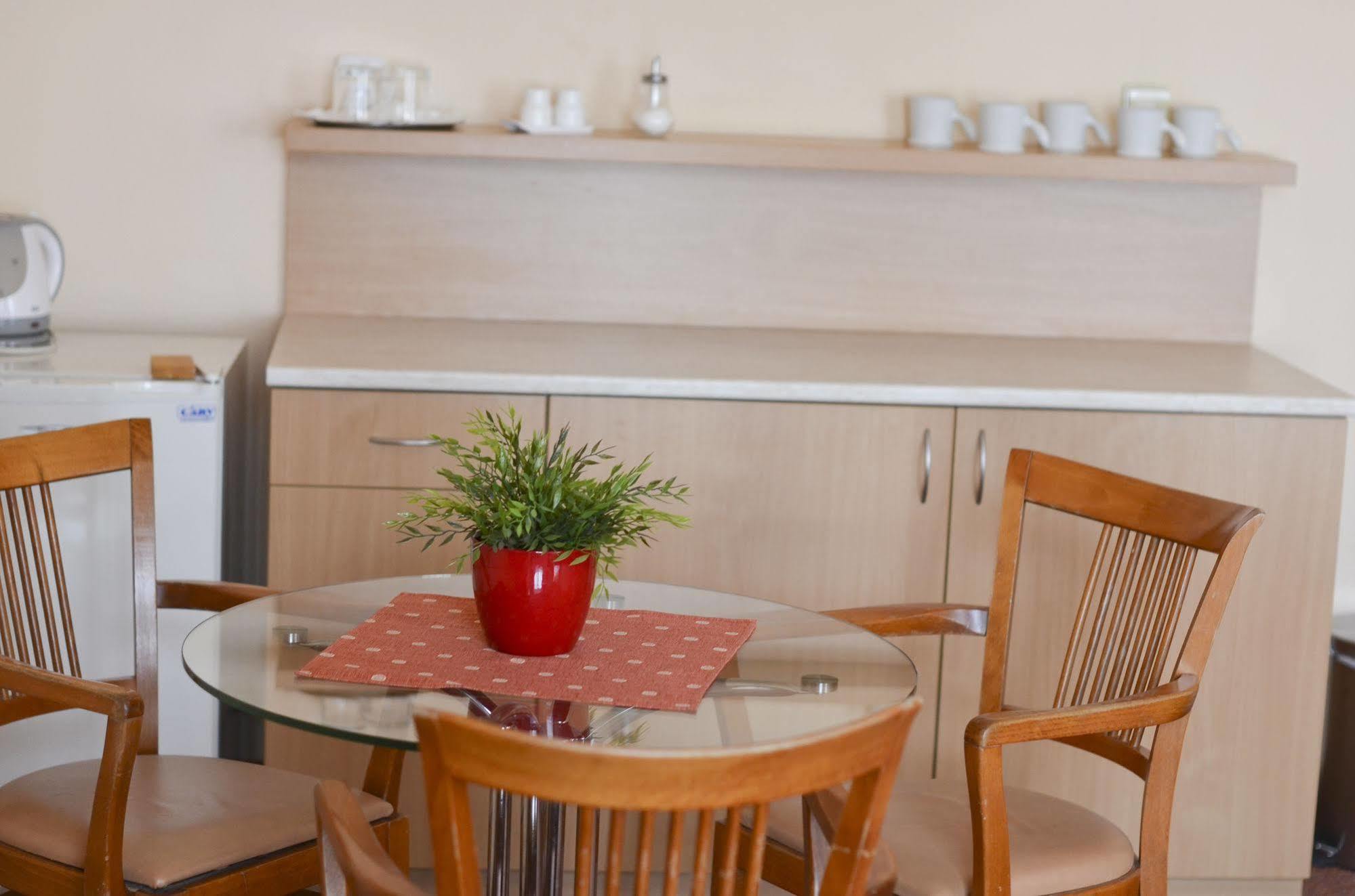 Hotel Paradies Teplice Ngoại thất bức ảnh